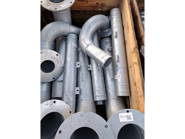 Pallet met o.a. buis met flens - afbeelding 7 van  8