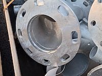 Pallet met o.a. y-buis, bochten met flens - afbeelding 5 van  6