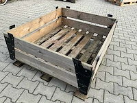 Pallet met omranding - pallet