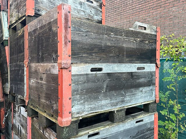 Pallet met opzetranden (11x) - afbeelding 1 van  3