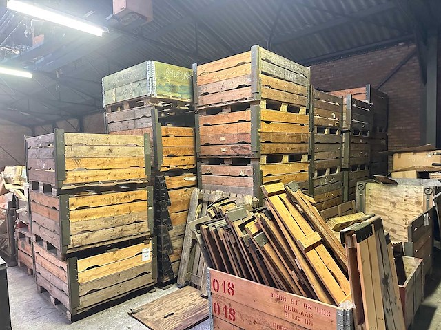 Pallet met opzetranden (42x) - afbeelding 1 van  5
