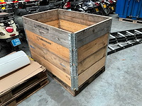 Pallet met palletranden - afbeelding 1 van  5