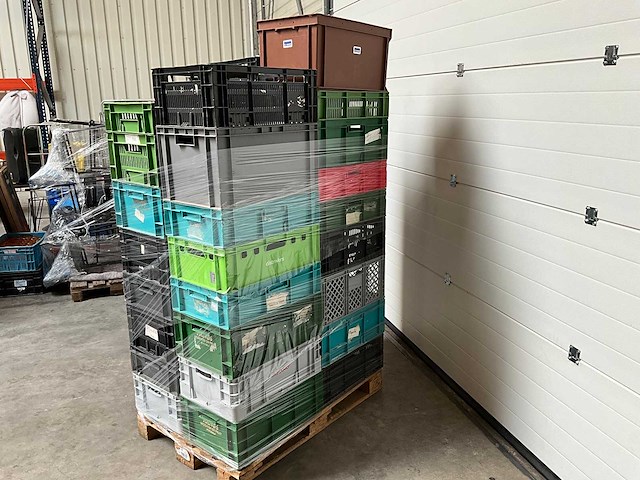Pallet met partij kratten - afbeelding 3 van  3