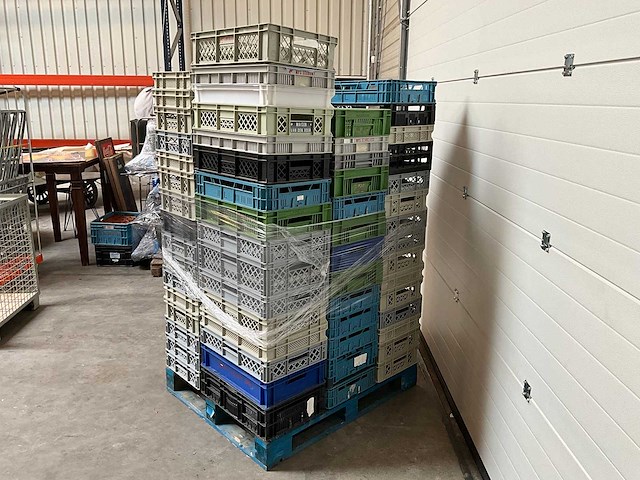 Pallet met partij kratten - afbeelding 4 van  4