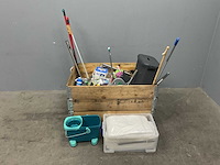Pallet met partij schoonmaakmiddelen - afbeelding 2 van  8
