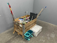 Pallet met partij schoonmaakmiddelen - afbeelding 3 van  8