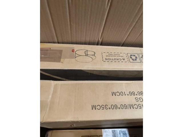 Pallet met retouren - afbeelding 6 van  8