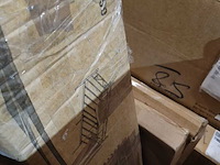 Pallet met retouren - afbeelding 7 van  8