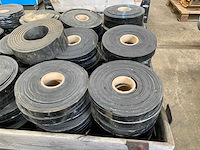Pallet met rubber rollen - afbeelding 2 van  3