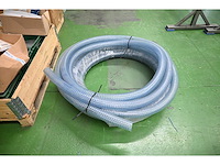 Pallet met (rvs) installatiematerialen en machine toebehoren - afbeelding 2 van  4