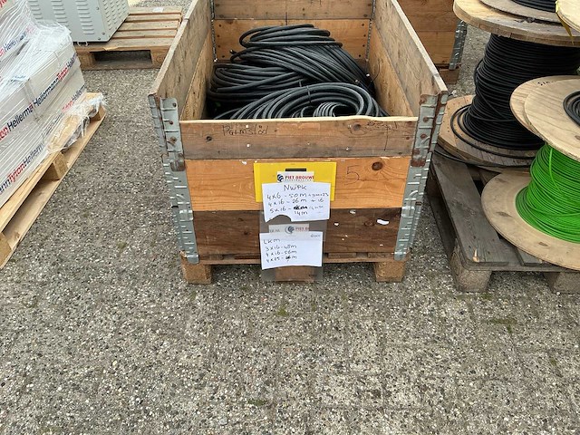 Pallet met stroomkabels nwpk & lkm - afbeelding 6 van  6