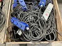 Pallet met verlengsnoeren - afbeelding 3 van  4