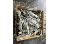 Pallet met verschillende tank level sensoren rvs - afbeelding 1 van  2