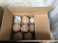 Pallet met vogel- eekhoornvoer - afbeelding 5 van  7