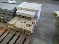 Pallet met ytong blokken en stenen - afbeelding 2 van  2