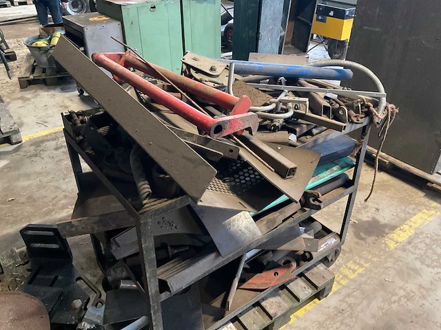 Pallet metalen (4x) - afbeelding 5 van  5