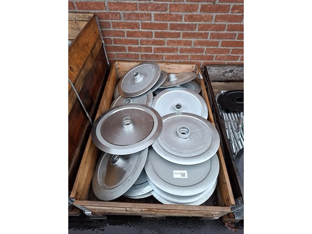 Pallet metalen bemesterschijven - afbeelding 3 van  3