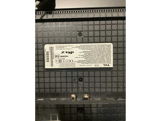 Pallet monitoren - 9 items - o.a tcl en hisense - afbeelding 4 van  6