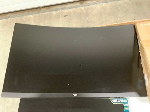 Pallet monitoren - o.a samsung, asus en aoc - 16 stuks - afbeelding 3 van  7