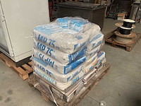 Pallet mp75 machine spuitgips - afbeelding 1 van  2