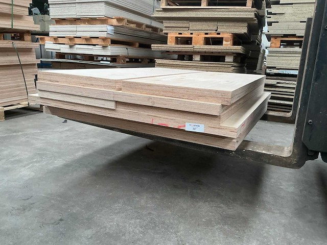 Pallet multiplex - afbeelding 1 van  3