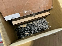 Pallet nagels, schroefbanden en divers bevestingsmateriaal - afbeelding 4 van  20