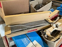 Pallet nagels, schroefbanden en divers bevestingsmateriaal - afbeelding 7 van  20
