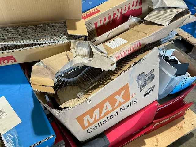 Pallet nagels, schroefbanden en divers bevestingsmateriaal - afbeelding 8 van  20