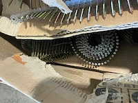 Pallet nagels, schroefbanden en divers bevestingsmateriaal - afbeelding 9 van  20