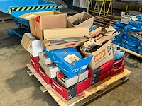 Pallet nagels, schroefbanden en divers bevestingsmateriaal - afbeelding 12 van  20