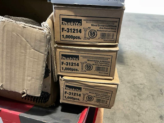 Pallet nagels, schroefbanden en divers bevestingsmateriaal - afbeelding 18 van  20