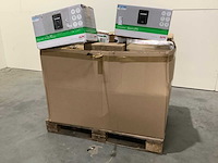 Pallet noodstroomvoorzieningen - retourgoederen - 16 items - afbeelding 1 van  6