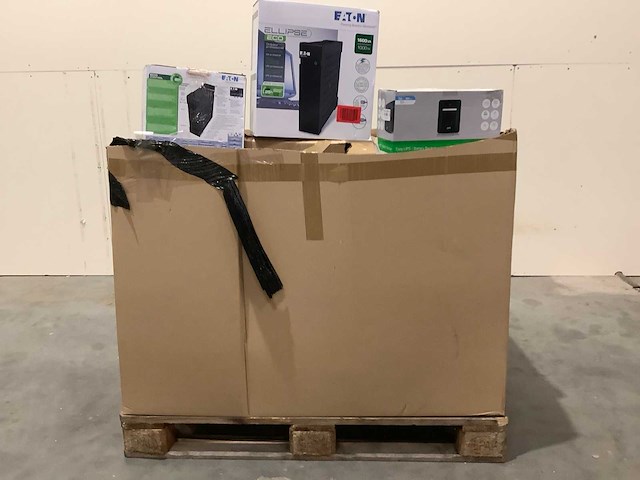 Pallet noodstroomvoorzieningen - retourgoederen - 17 items - afbeelding 2 van  6