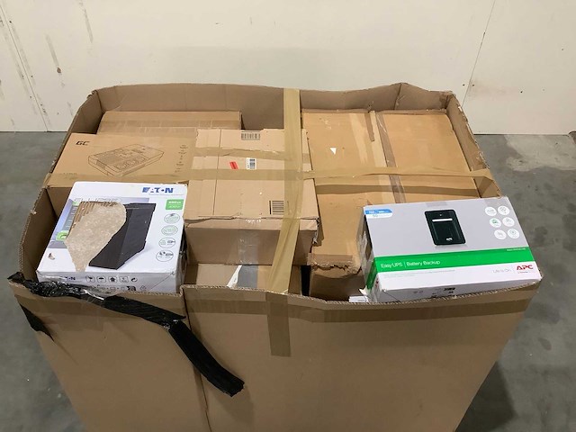 Pallet noodstroomvoorzieningen - retourgoederen - 17 items - afbeelding 4 van  6