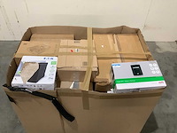 Pallet noodstroomvoorzieningen - retourgoederen - 17 items - afbeelding 4 van  6