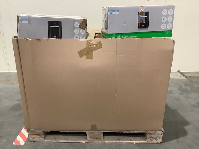 Pallet noodstroomvoorzieningen - retourgoederen - 18 items - afbeelding 2 van  6