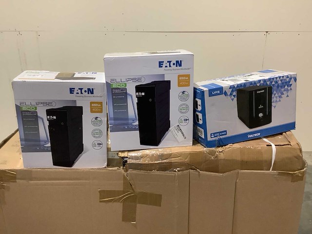 Pallet noodstroomvoorzieningen - retourgoederen - 18 items - afbeelding 3 van  6