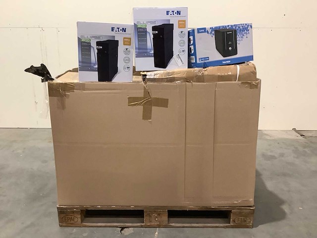 Pallet noodstroomvoorzieningen - retourgoederen - 18 items - afbeelding 2 van  6