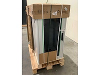 Pallet noodstroomvoorzieningen - retourgoederen - 2 items - afbeelding 3 van  7