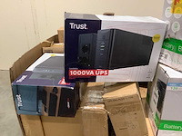 Pallet noodstroomvoorzieningen - retourgoederen - 22 items - afbeelding 3 van  7