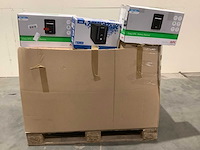 Pallet noodstroomvoorzieningen - retourgoederen - 33 items - afbeelding 2 van  6