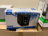 Pallet noodstroomvoorzieningen - retourgoederen - 33 items - afbeelding 4 van  6