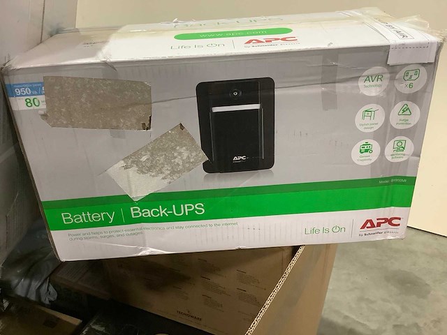 Pallet noodstroomvoorzieningen - retourgoederen - 35 items - afbeelding 3 van  6