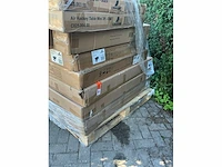 Pallet | o.a. speeltafels - afbeelding 10 van  16