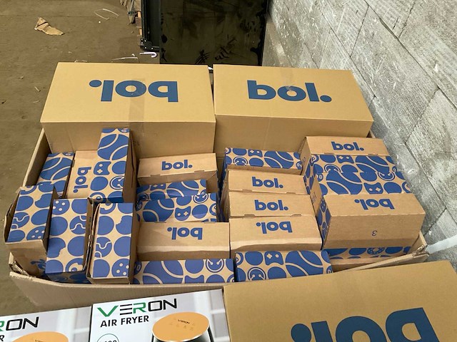 Pallet overstock (2x) - afbeelding 2 van  2