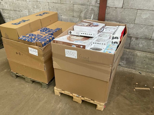 Pallet overstock (2x) - afbeelding 1 van  6