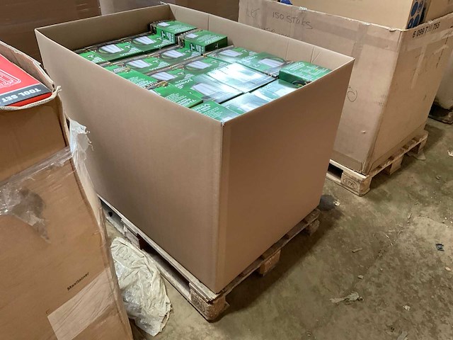 Pallet overstock (8x) - afbeelding 6 van  17