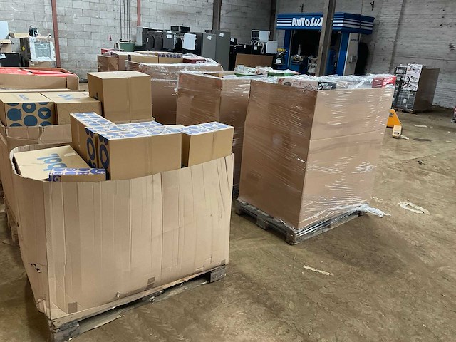 Pallet overstock (8x) - afbeelding 16 van  17