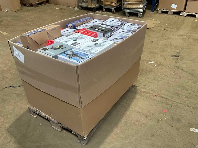 Pallet overstock - afbeelding 1 van  7