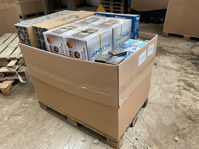 Pallet overstock - afbeelding 2 van  5